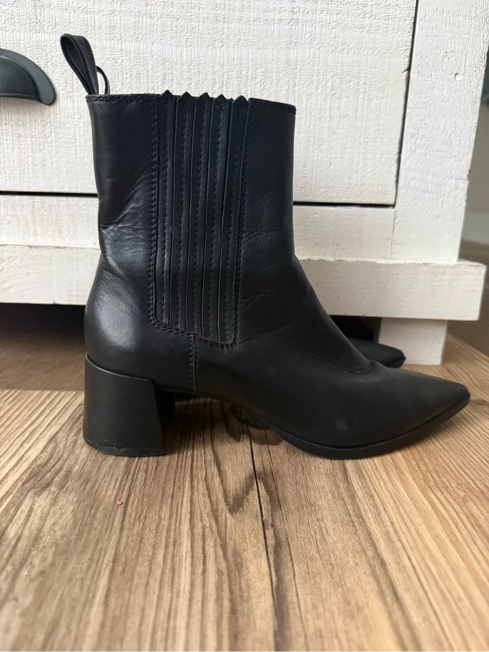 Zara Black Pointed-Toe Block Heel Chelsea Boots EU 38 Indie Sleek 90s Minimalist